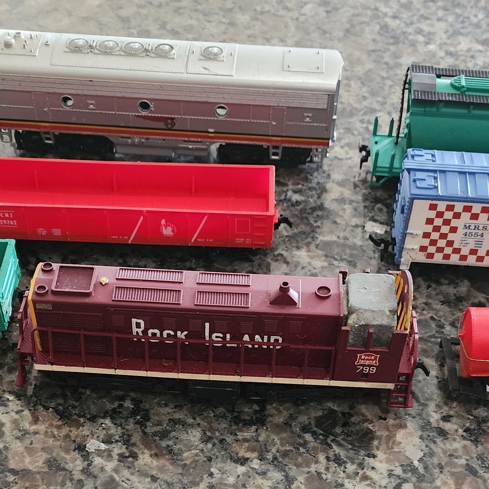 Colorful Train Set for Kids - Picture 2 of 4